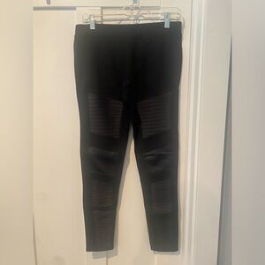 Express Black Motto Leggings. Size M.